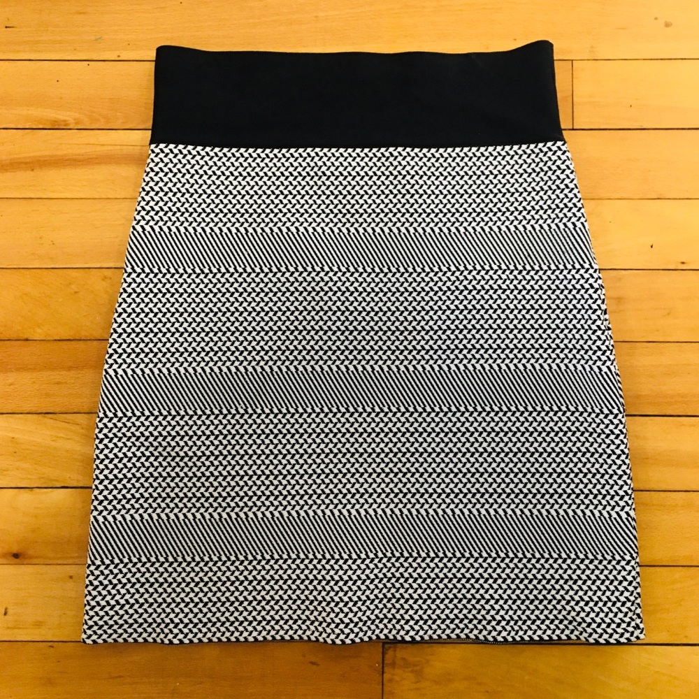 BCBG bodycon skirt